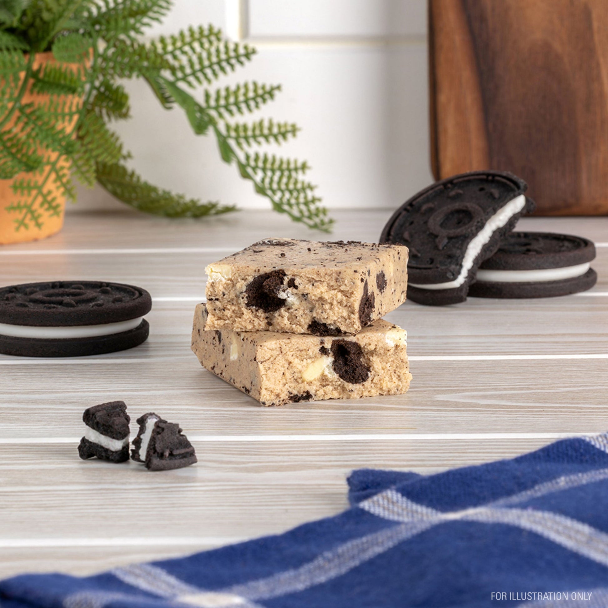cookies-and-cream-protein-bars-v1 15807_QN_USA_ProteinBar_CAC_InterimAssetUpdate_Digital_Tabletop1.jpg