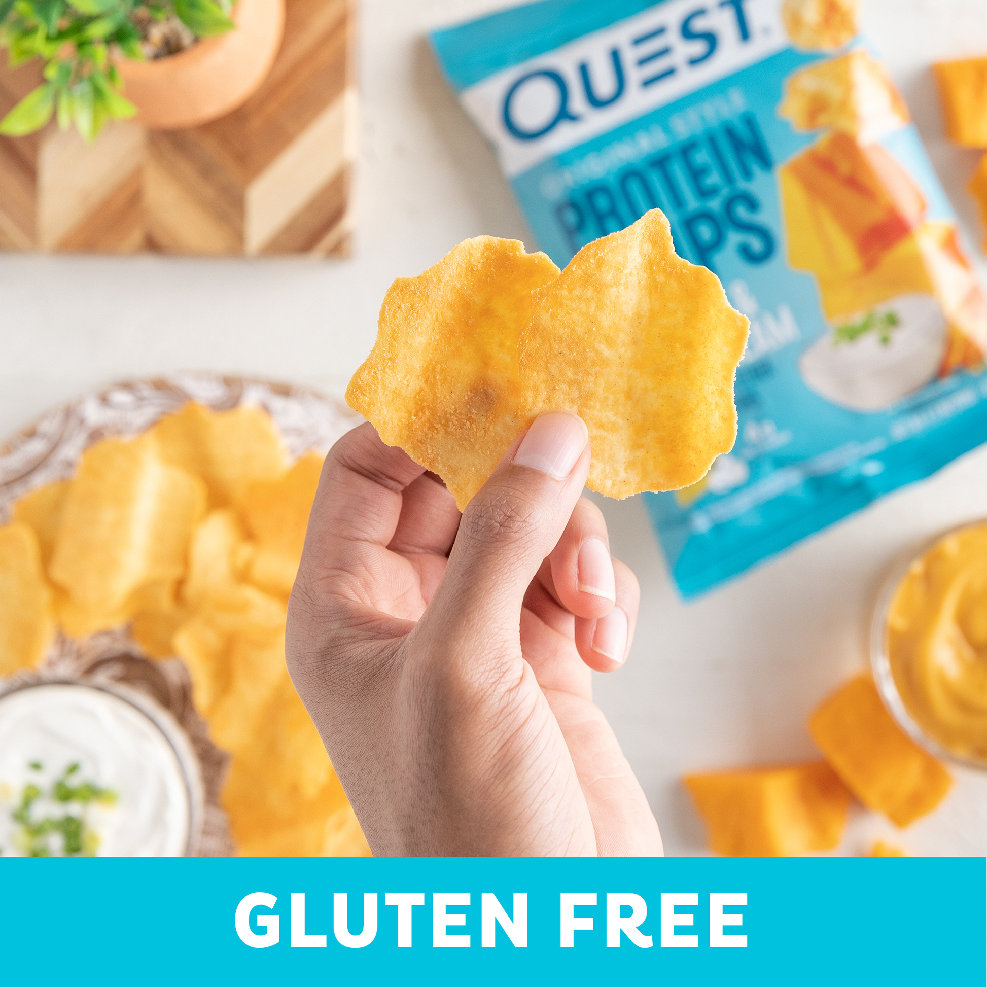 cheddar-and-sour-cream-original-style-protein-chips-u0 qst-000296_cheddar-_-sour-cream-original-style-protein-chips_7.2.png